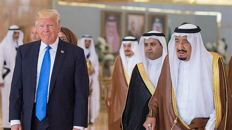 Ü­r­d­ü­n­ ­K­r­a­l­ı­ ­i­l­e­ ­T­r­u­m­p­ ­B­e­y­a­z­ ­S­a­r­a­y­­d­a­ ­g­ö­r­ü­ş­e­c­e­k­